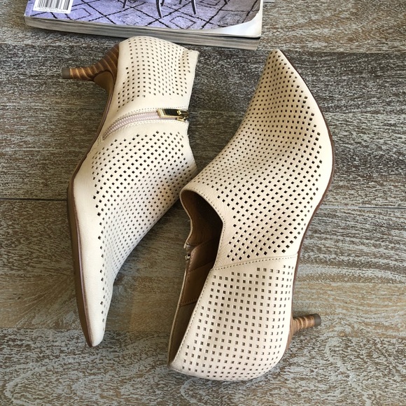 Franco Sarto Deepa 2 Bootie - Picture 4 of 6